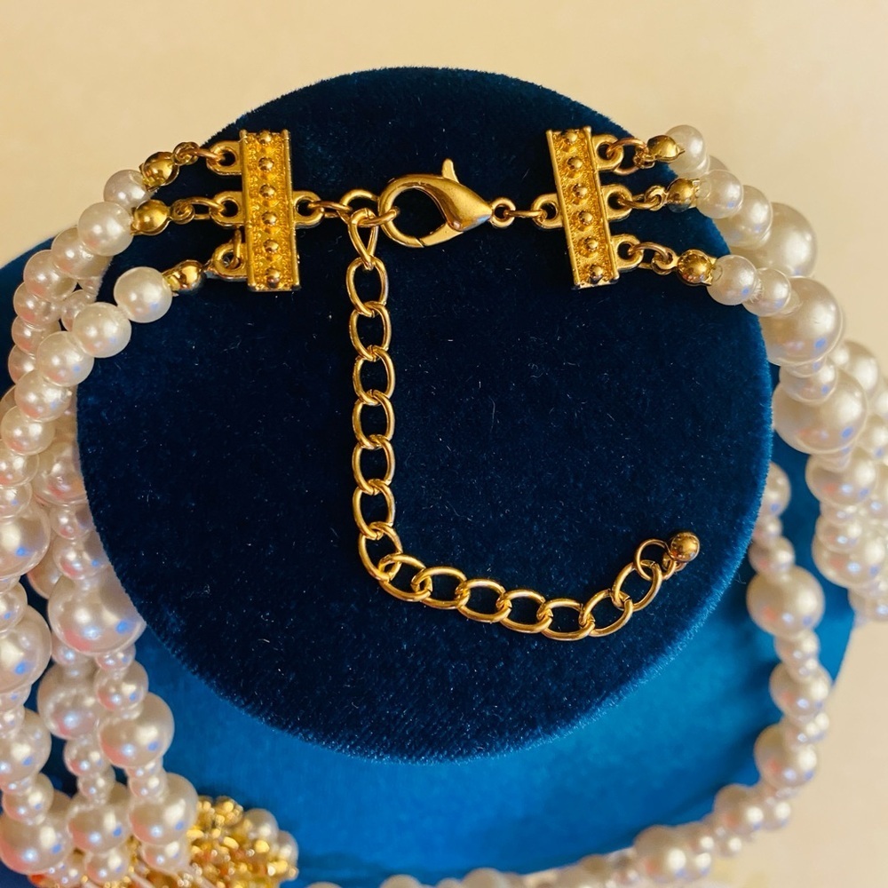 BIJOU Long Multilayered Faux Pearl Flapper Necklace w/Crystal Brooch, NWT - Picture 16 of 17